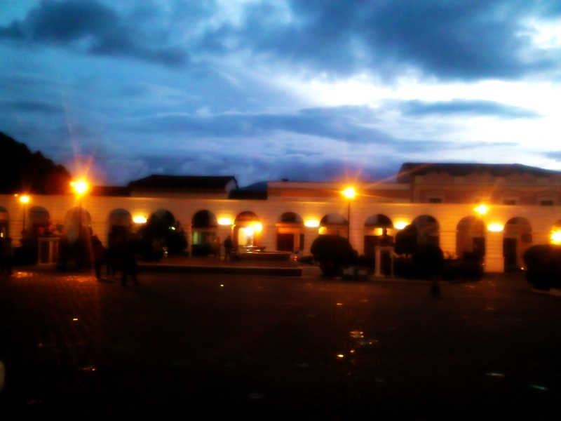 Noche Colonial